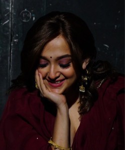 Monali Thakur