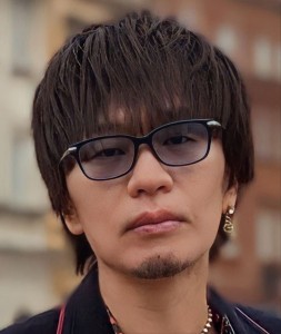 菅野祐悟