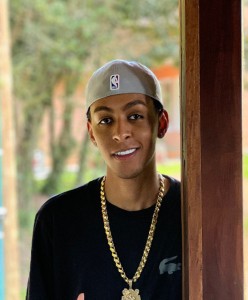 Mc Léléto