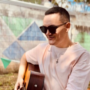 Armando Román