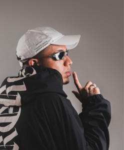 ¥uki