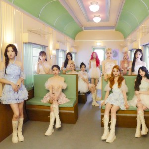LOONA