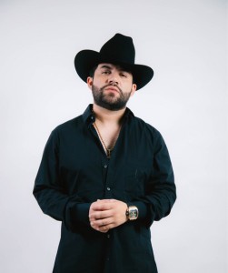 Luis R Conriquez