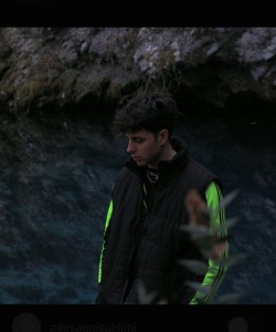Davide Plyr1