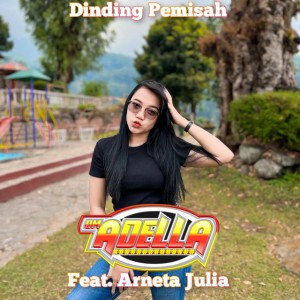 OM Adella
