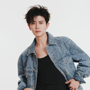 任嘉倫
