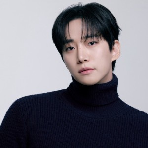 LEE JUNHO