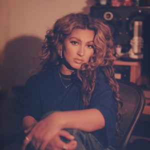 Tori Kelly
