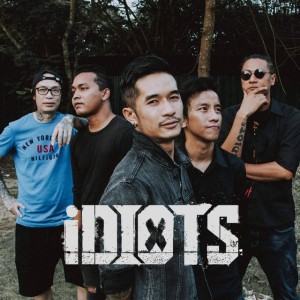 IDIOTS