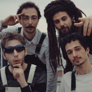 De Strangers