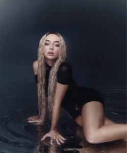 Lola Indigo