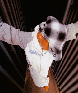 李宜柏PAULYBLEE