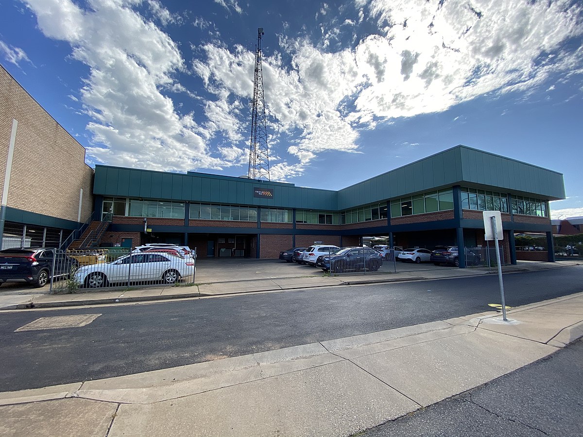 2DBO (Hit Dubbo 93.5)