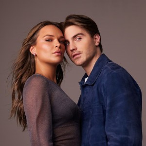 Hoe Dan Ook by Babet & MAKSIM