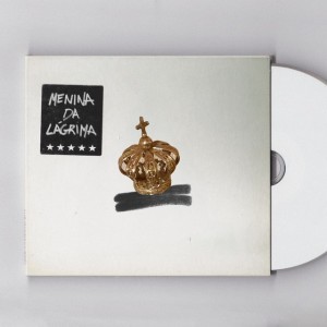 menina da lágrima