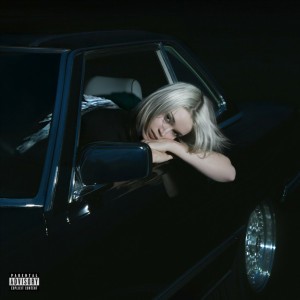 Toute seule à la plage