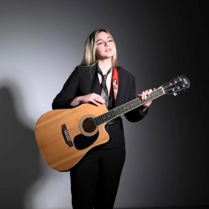 Qiell apo ferr by Luna Causholli