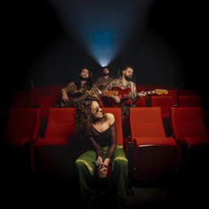 Indur Għalik by Lara & The Jukeboys
