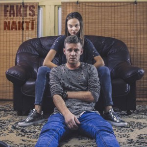 Naktī (feat. Pēteris Upelnieks)