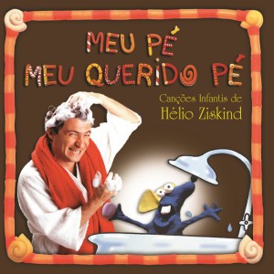 Ratinho tomando banho