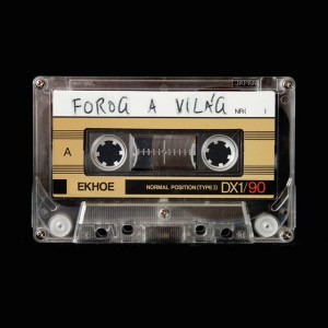 Forog a világ