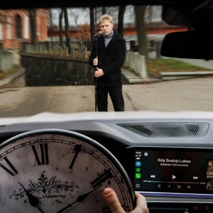 Kely Sustoja Laikas by Adomas Vyšniauskas