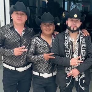 EL PIZON LOS PLEBES DE OLANCHO