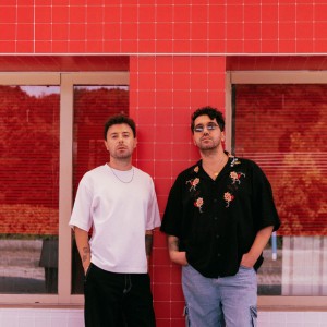 Kafam Yerinde Değil by İkilem