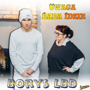 Uwaga baba idzie
