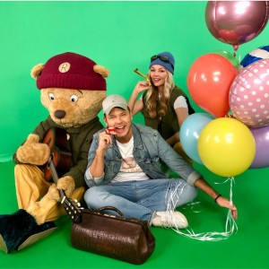 Ričijs Rū ar gaisa balonu - Instrumentālais pavadījums