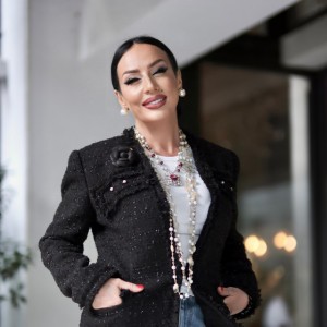 Paemani by Lela Tsurtsumia