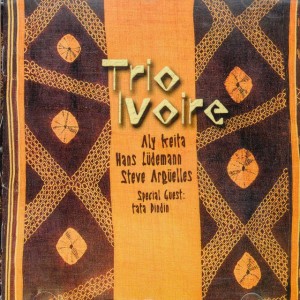 The virtual piano I by Trio Ivoire