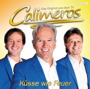 Sommernacht am blauen Meer
