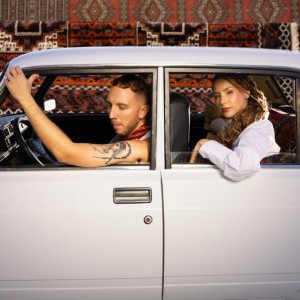 Мале by Robi & MONA